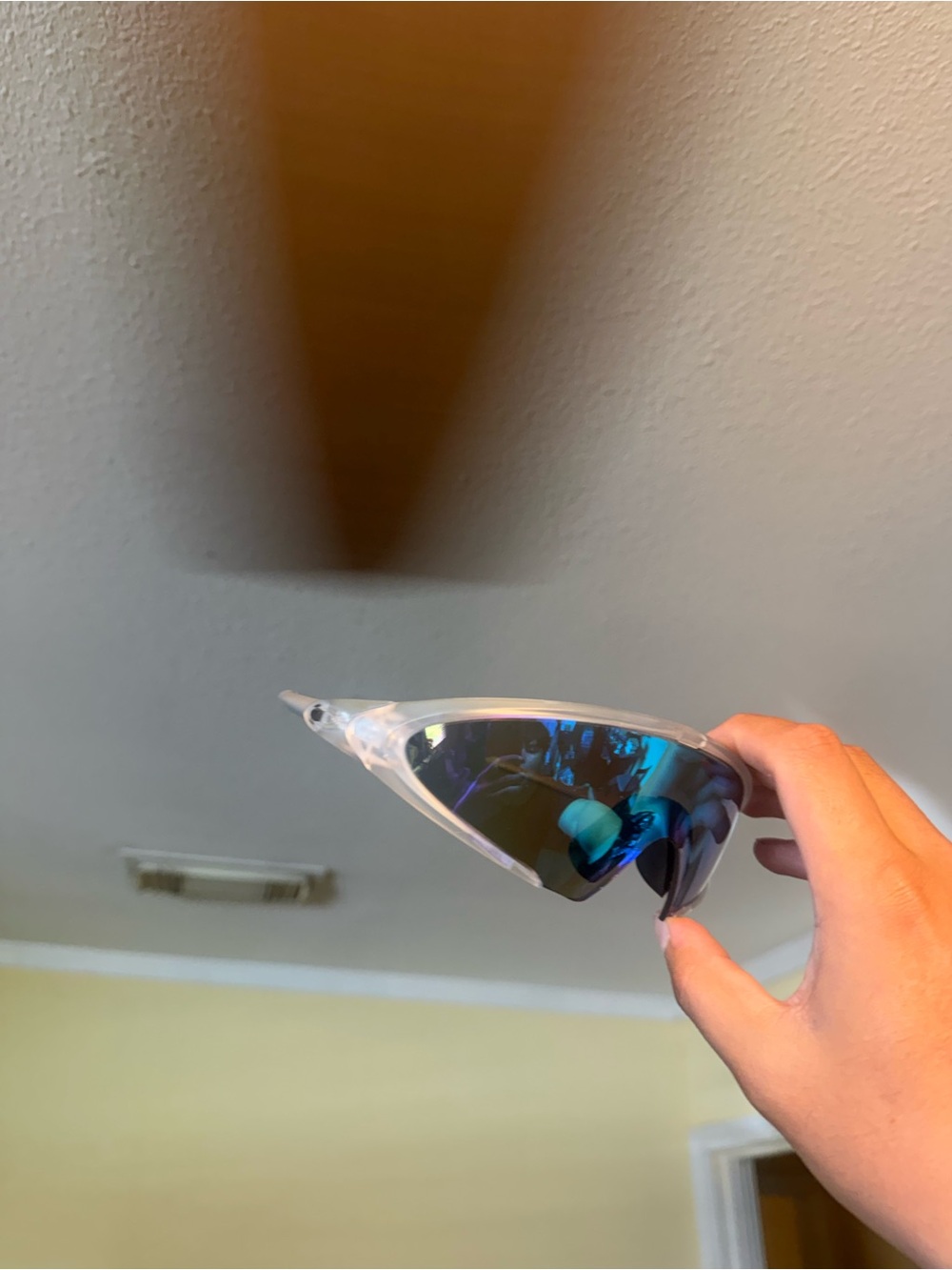 Clear Frame Sunglasses with Blue Mirrored Lens oaks oaks